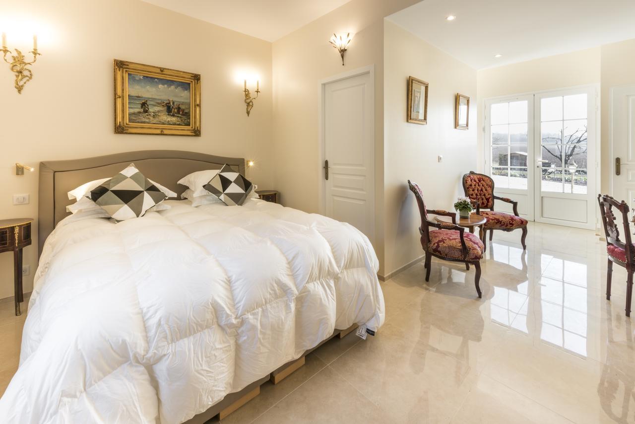 Bed and Breakfast Domaine Du Bois Des Anges Germigny-l'Eveque Exterior foto